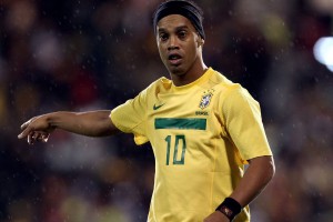 kaiyun登录入口-欧洲杯球员在赛场上的临场决断力被专家点评，欧洲杯决赛中断